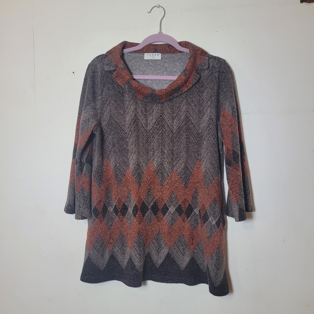 Terra SJ Apparel Orange And Gray Chevron Pattern Sweater Top Size Medium
